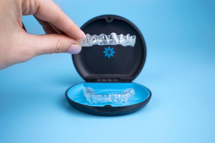 Start Your Invisalign Smile & Enjoy a Complimentary Electric Toothbrush